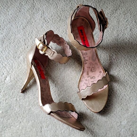Betsey Johnson Party Heels - Picture 1 of 10